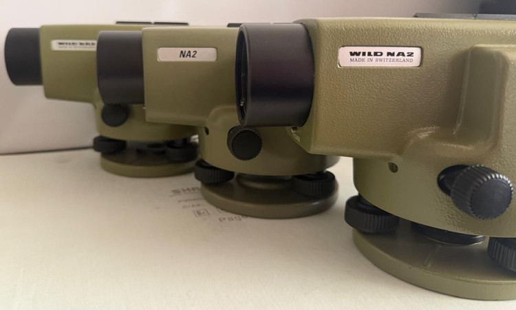 خرید ترازیاب اتوماتیک ویلد NA2 با بزرگنمایی 32 برابر