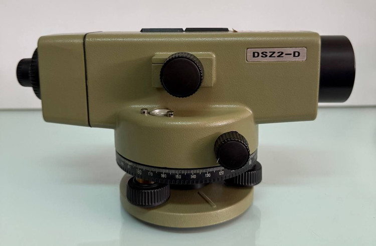 ترازیاب اتوماتیک طرح ویلد DSZ2 - Dبا لنز با کیفیت