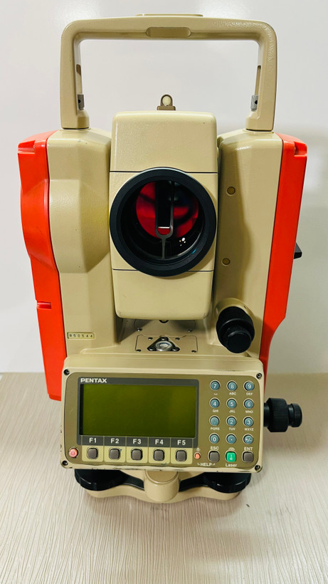 خرید توتال استیشن پنتاکس مدل R315 دقت 5 ثانیه