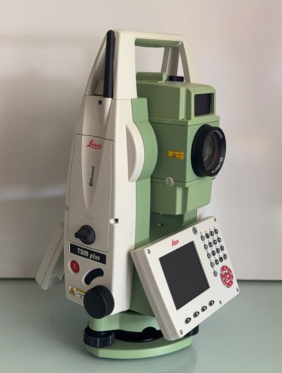 خرید دوربین توتال استیشن لایکا سری TS 09 PLUS 1ً لیزر دار