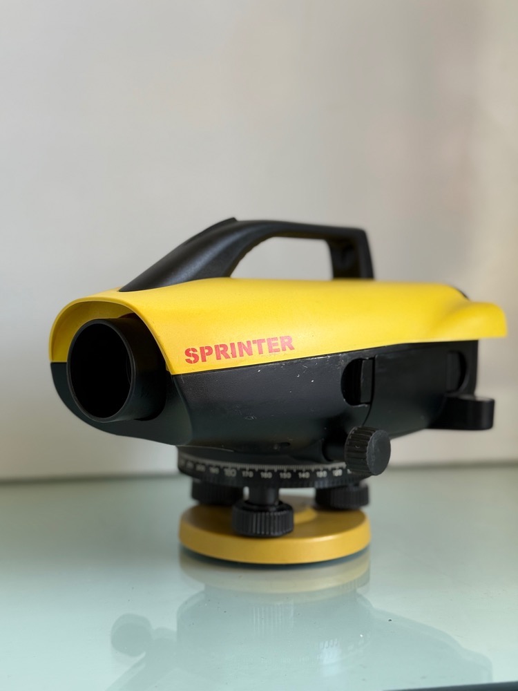 ترازیاب دیجیتال لایکا Sprinter 250M | خرید، قیمت و مشخصات فنی + دقت بینظیر