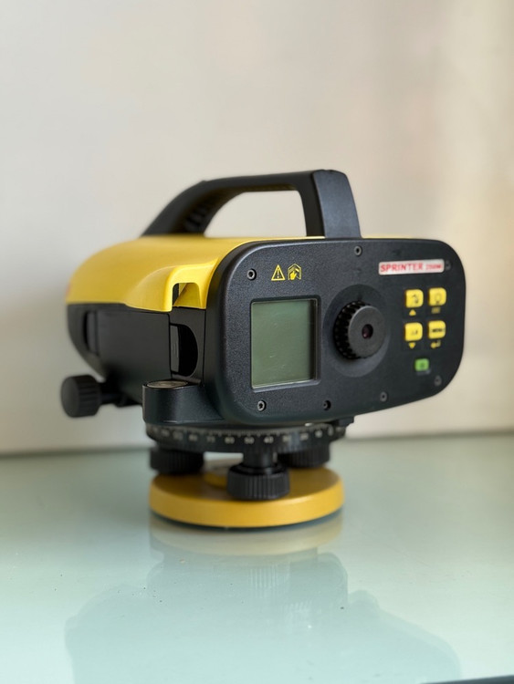 ترازیاب دیجیتال لایکا Sprinter 250M اصلی