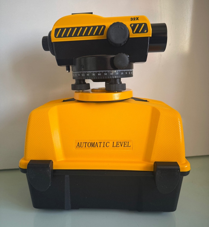 لنز تلسکوپی دوربین ترازیاب CST BERGER 32X