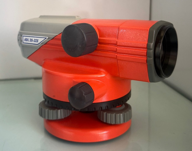 خرید ترازیاب اتوماتیک طرح سوکیا ADL20 32X با تلسکوپ قوی