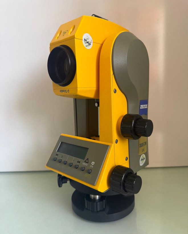 توتال استیشن تریمبل (Trimble) مدل DR 3305 با دقت 5 ثانیه - دوربین نقشه برداری و عمرانی