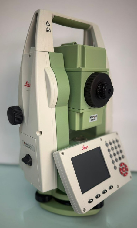 خرید توتال استیشن لایکا TS 09 PLUS R1000 دقت یک ثانیه دو طرف کیبرد چراغ راهنما دار