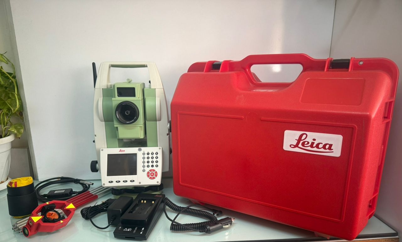 خرید دوربین توتال استیشن لایکا سری TS 09 PLUS 1ً با متعلقات کامل