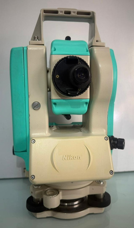 خرید توتال استیشن نیکون DTM 332 دقت 5 ثانیه بدون لیزر