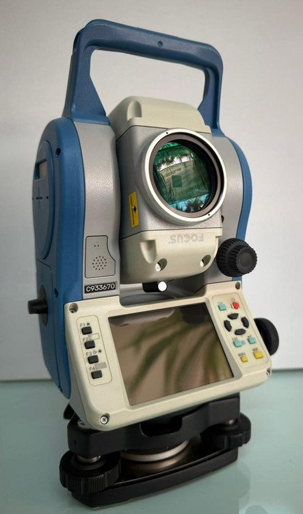 خرید توتال استیشن فوکوس 8 دقت 2 ثانیه با صفحه نمایش رنگی