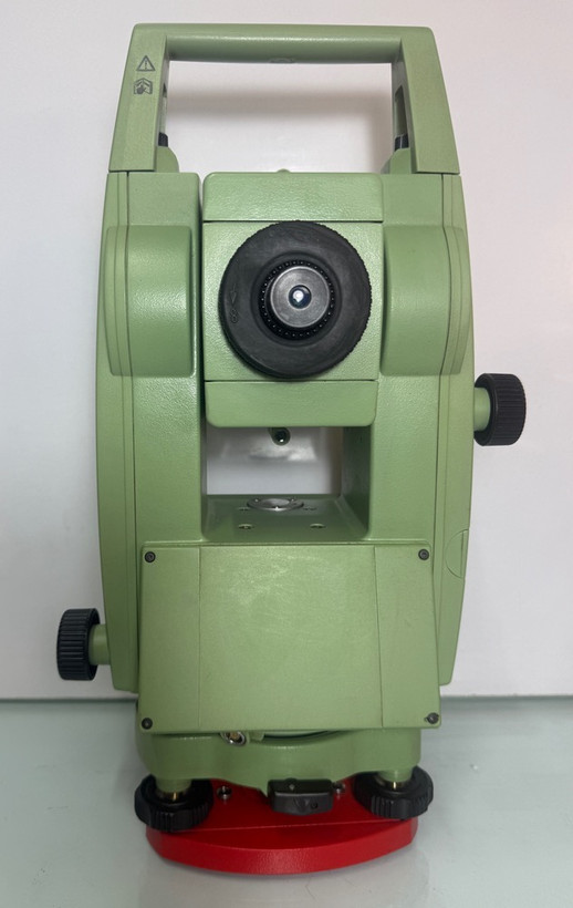 خرید توتال استیشن لایکا TCR 405 POWER دقت 5 ثانیه با متعلقات جانبی