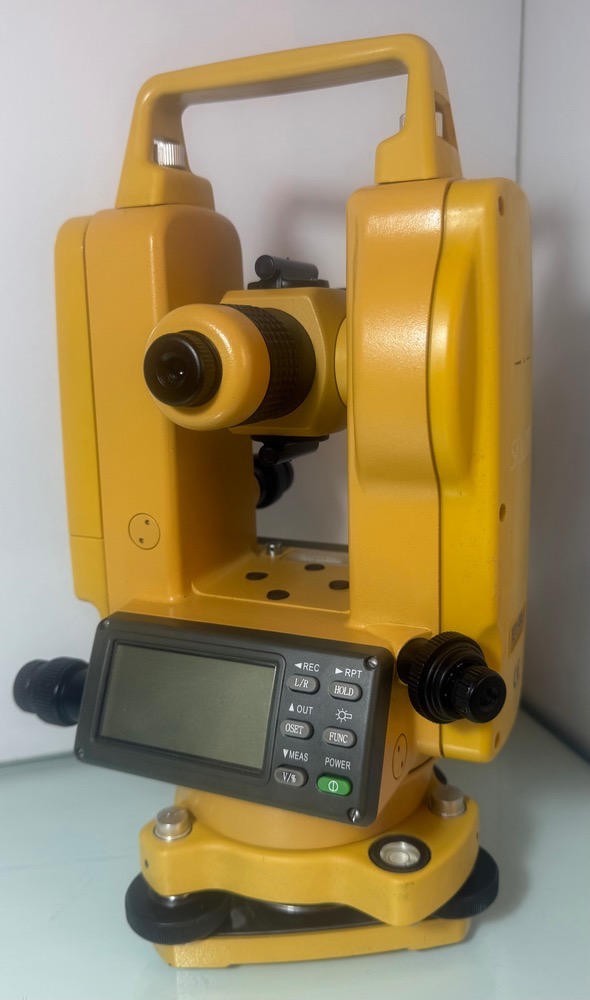 خرید تئودولیت دیجیتال سوث مدل  ET - 05 با کیفیت بالا