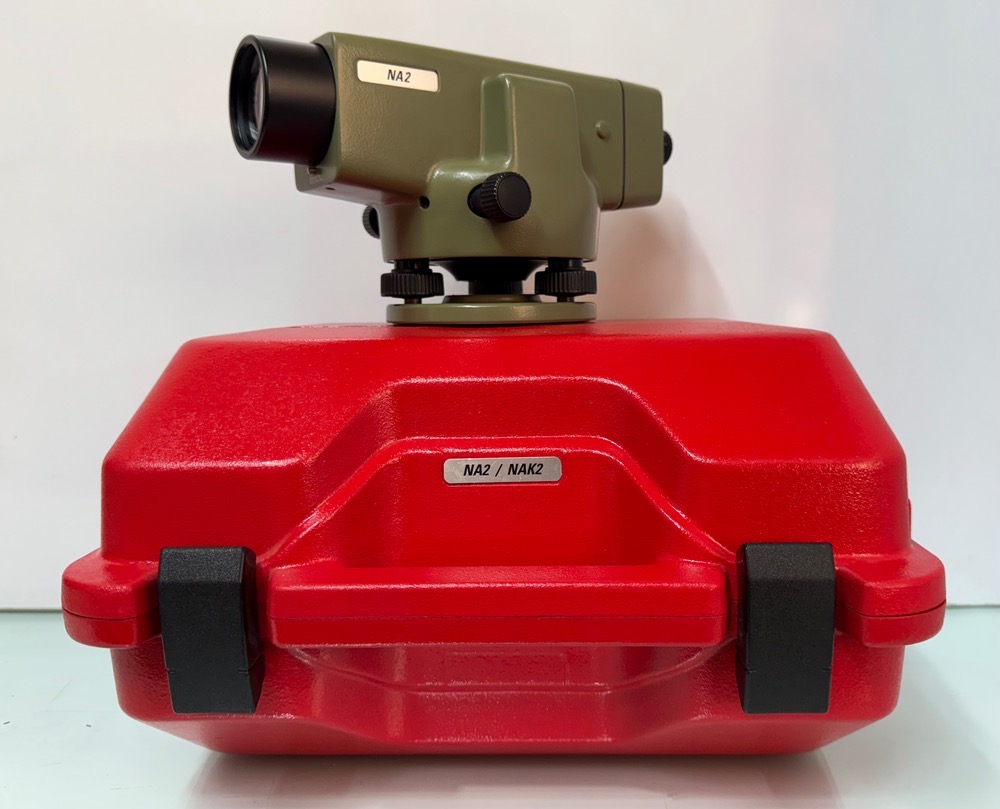 خرید ترازیاب اتوماتیک لایکا  مدل  NA2 با دقت 0.1 میلی متر