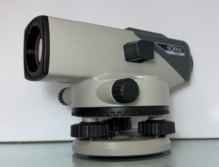 خرید ترازیاب اتوماتیک اصلی سوکیا مدل B20 با کیفیت