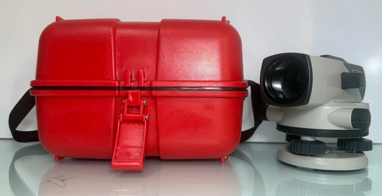 خرید ترازیاب اتوماتیک اصلی سوکیا مدل B20 با متعلقات و جعبه ی حمل