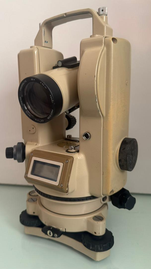 خرید  تئودولیت دیجیتال پنتاکس ETH E100  دو صفحه ی نمایش