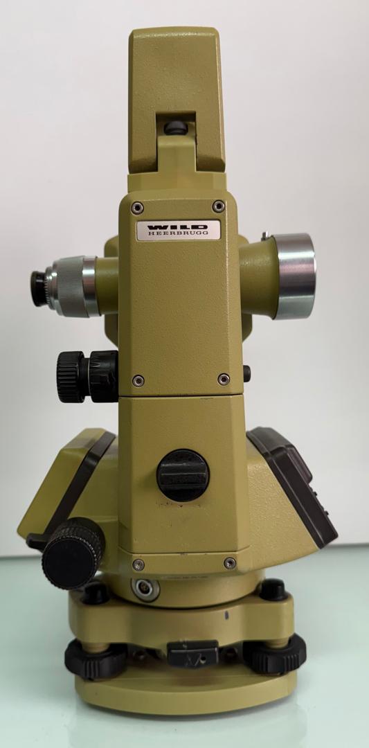 خرید تئودولیت دیجیتال WILD مدل T1602 اصلی