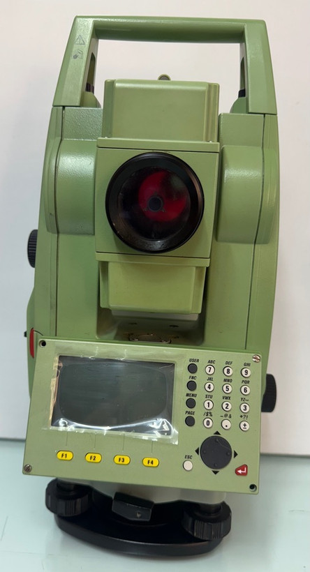 خرید توتال استیشن لایکا TCR 805 POWER دقت 5 ثانیه