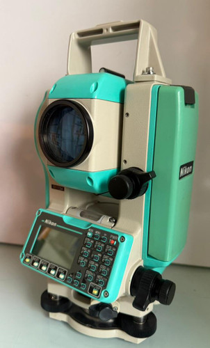 دوربین توتال استیشن نیکون DTM 352 دقت 5 ثانیه