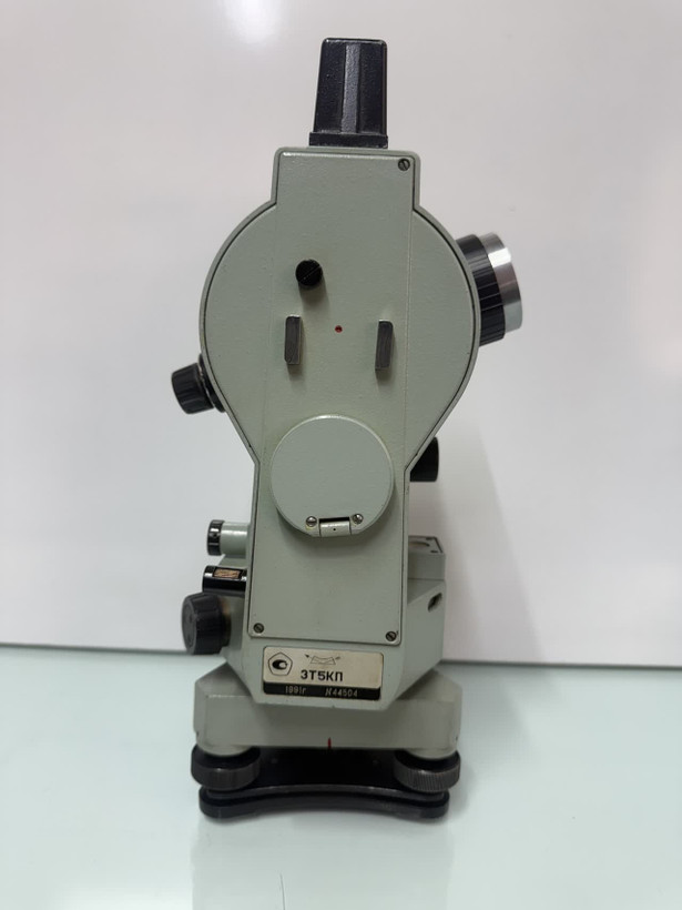تئودولیت مکانیکی روسی مدل 3T 5 KN