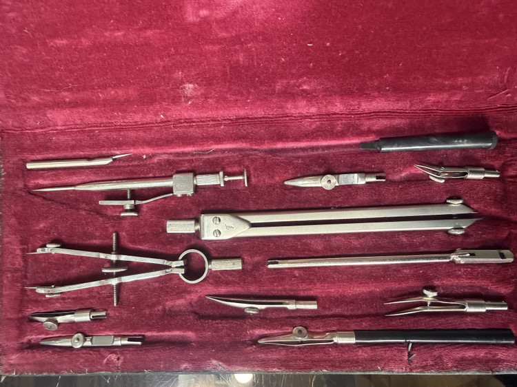 خرید ست پرگار مهندسی RIEFLER A55 با انواع تجهیزات